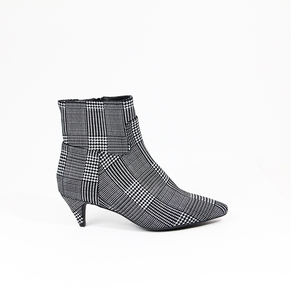 Jeffrey Campbell Boots sz 9.5 NEW Women ankle Booties Kitten Heel houndstooth